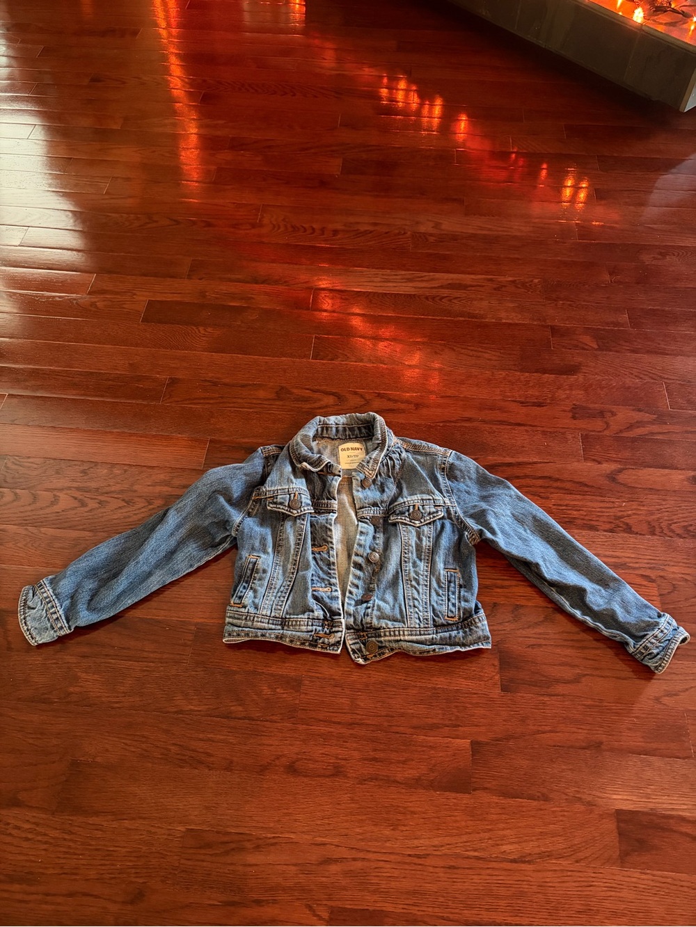 Kids Old Navy Denim Trucker Jacket (XS)